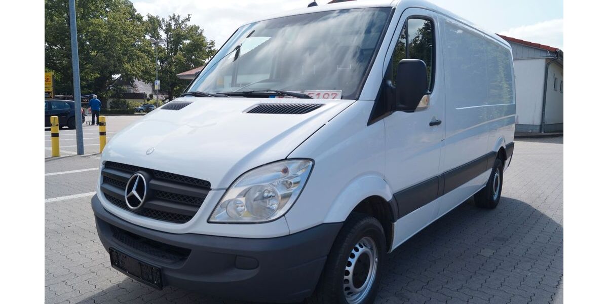 Mercedes-Benz Sprinter 199.600 km 7.690 &euro; Langenhagen 30853