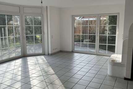 Wohnung Großburgwedel - 5 Zimmer, 145 m&sup2;, 1.750&euro; | Angebot:26383342