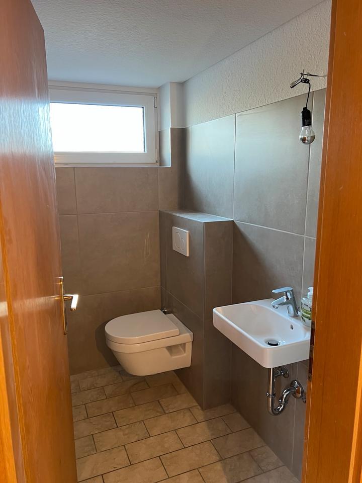 Doppelhaus Hälfte in Top Lage frisch renoviert, mit Garten zimmer