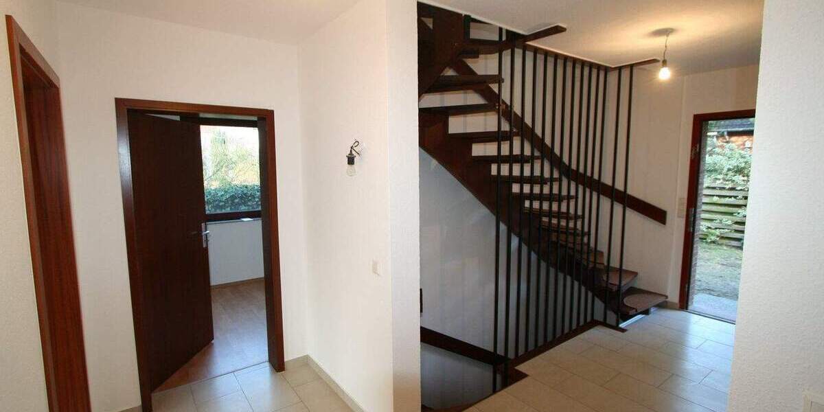 Einfamilienhaus Burgdorf - 6 Zimmer, 150 m&sup2;, 1.648&euro; | Angebot:26779416