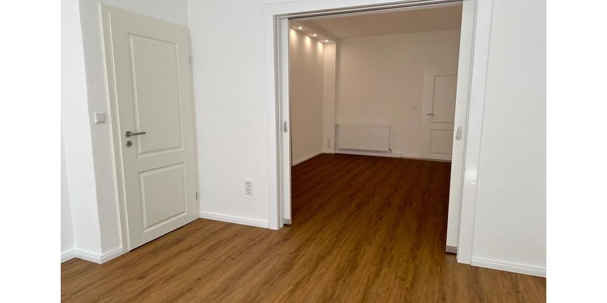 Etagenwohnung Hannover Linden-Limmer - 4 Zimmer, 100 m&sup2;, 1.350&euro; | Angebot:26382276