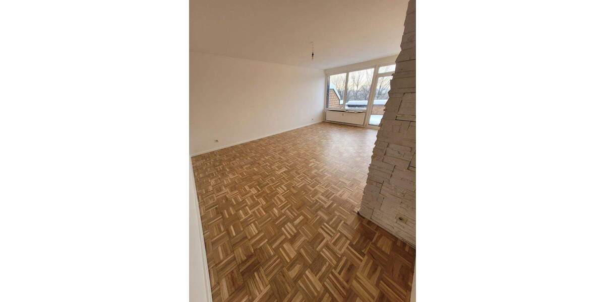 Frisch modernisierte 4-Zimmer-Wohnung mit Tiefgaragenplatz - von Privat 4 zimmer