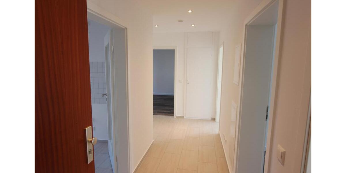 Erdgeschoßwohnung Lehrte - 4 Zimmer, 91 m&sup2;, 769&euro; | Angebot:26283534