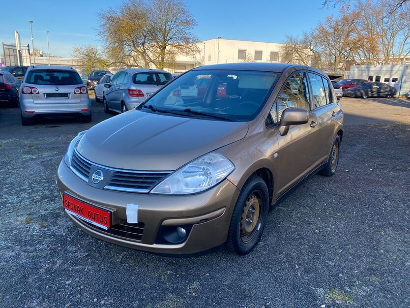 Nissan Tiida 195.000 km 999 € Hannover 30179