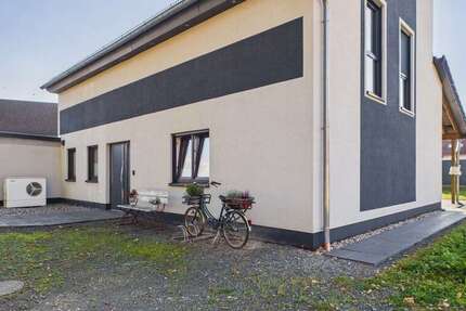 Haus zum Kaufen in Garbsen 620.000 € 170 m² 5 zimmer