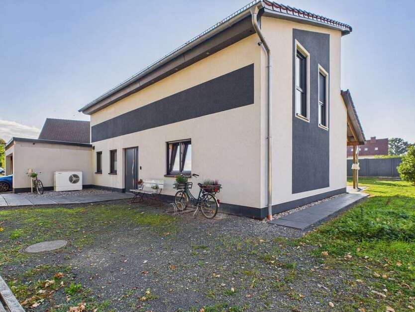Haus zum Kaufen in Garbsen 620.000 € 170 m² 5 zimmer