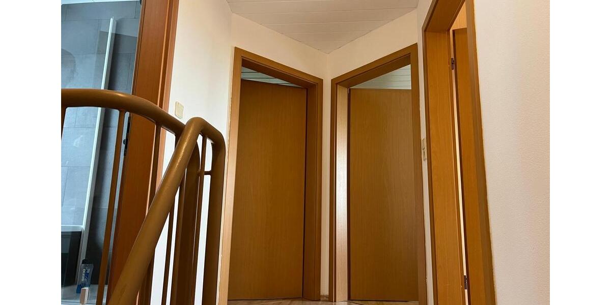 Doppelhaushälfte Harsum - 4 Zimmer, 156 m&sup2;, 355.000&euro; | Angebot:27092840