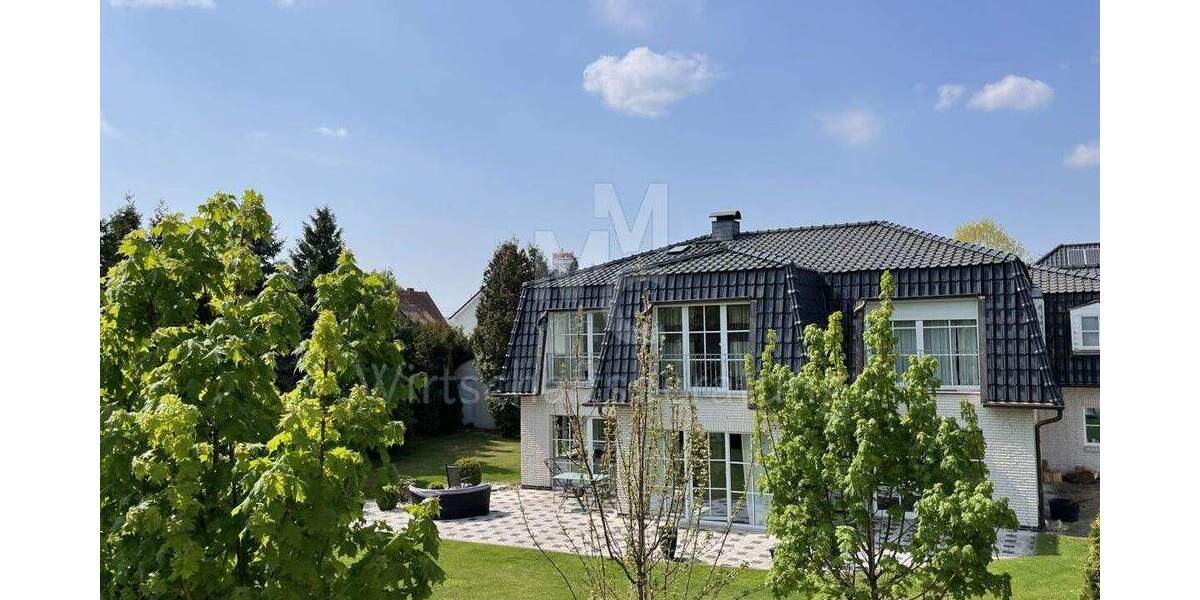 Einfamilienhaus Isernhagen / Altwarmbüchen Altwarmbüchen - 7 Zimmer, 319 m&sup2;, 1.245.000&euro; | Angebot:25745085