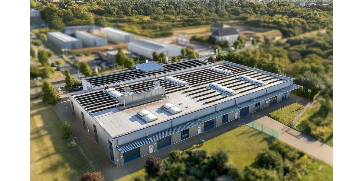 Moderne und sehr gepflegte Büro- und Produktionsimmobilie in beliebter Gewerbelage von Hildesheim zimmer