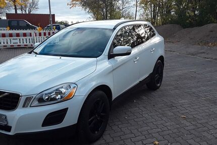 Volvo XC60 231.000 km 9.500 &euro; Borsum 31177