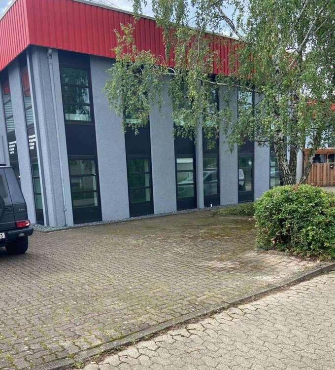 Büro in Hannover 2.100 € 210 m²