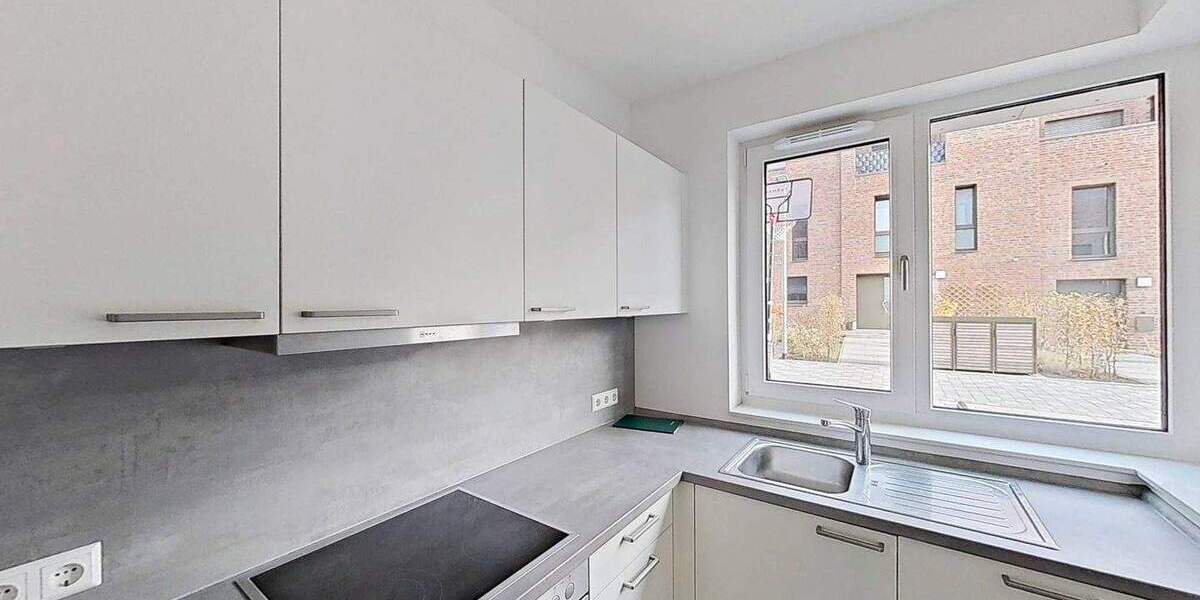 FAMILIEN AUFGEPASST: Modernes Reihenendhaus mit 4,5 Zimmern, 2 Bädern, EBK, Terrasse, Keller u.v.m. in Hannover 4 zimmer