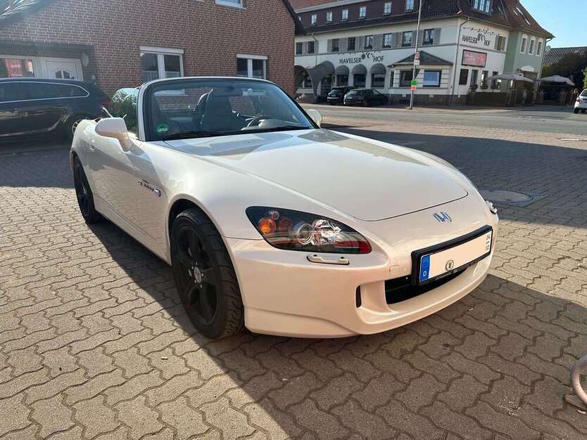 S 2000