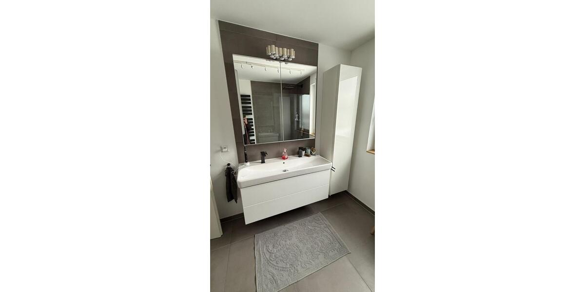 Reihenhaus Hannover Herrenhausen-Stöcken - 6 Zimmer, 150 m&sup2;, 1.500&euro; | Angebot:24789877