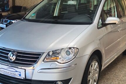 VW Touran 218.000 km 5.990 &euro; Rodenberg 31552
