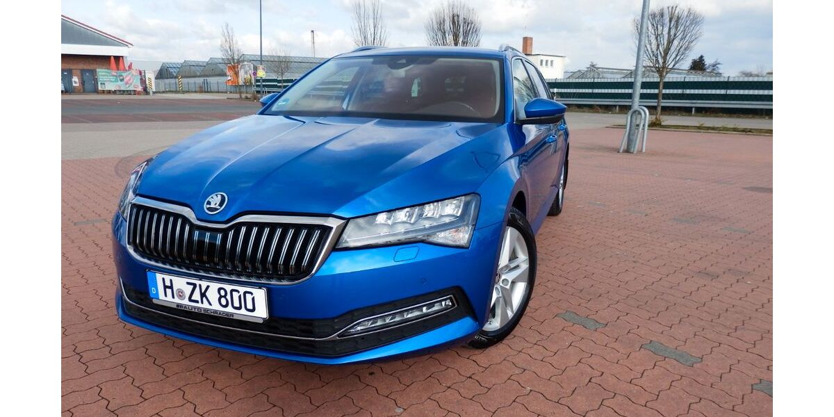 Skoda Superb 84.000 km 31.490 &euro; Hannover 30419