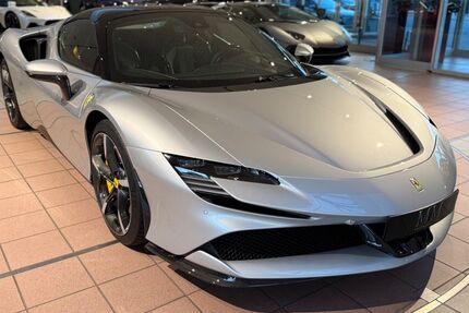 Ferrari SF90 2.723 km 433.000 &euro; Hannover 30655