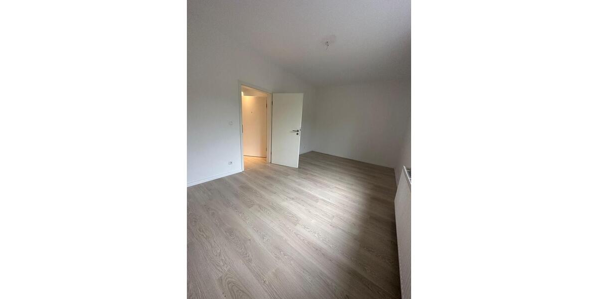Mehrfamilienhaus, Wohnhaus Hannover Ahlem-Badenstedt-Davenstedt - 8 Zimmer, 178 m&sup2;, 589.000&euro; | Angebot:27231450