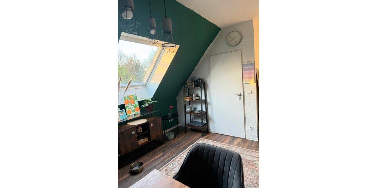 Dachgeschoßwohnung Hannover Vahrenwald-List - 2.5 Zimmer, 67 m&sup2;, 649&euro; | Angebot:26303402