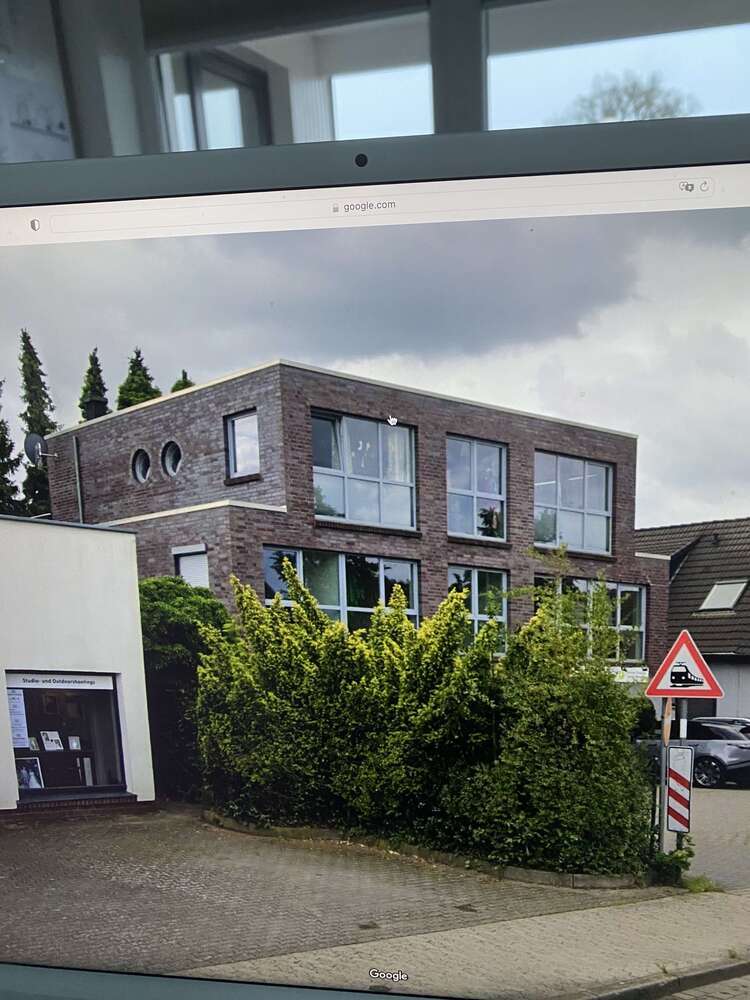 Büro in Wedemark 1.895 € 165 m²