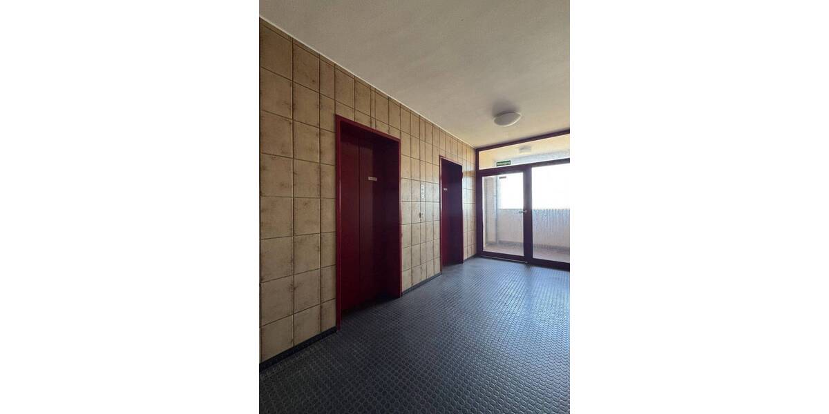 Etagenwohnung Hannover Linden-Mitte - 4 Zimmer, 100 m&sup2;, 100.000&euro; | Angebot:25211702