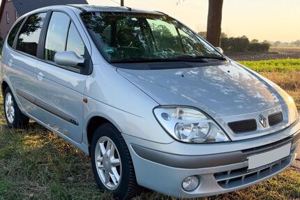 Renault Megane 148.000 km 2.695 &euro; Garbsen 30827