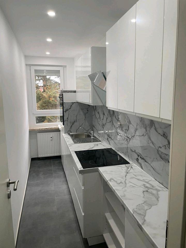 Kernsanierte 2-Zimmer-Wohnung in Top-Lage - Erstbezug ab 01.11.25 zimmer