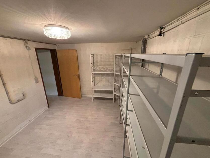 Einfamilienhaus mit moderner Anliegerwohnung in 30851 Langenhagen zimmer