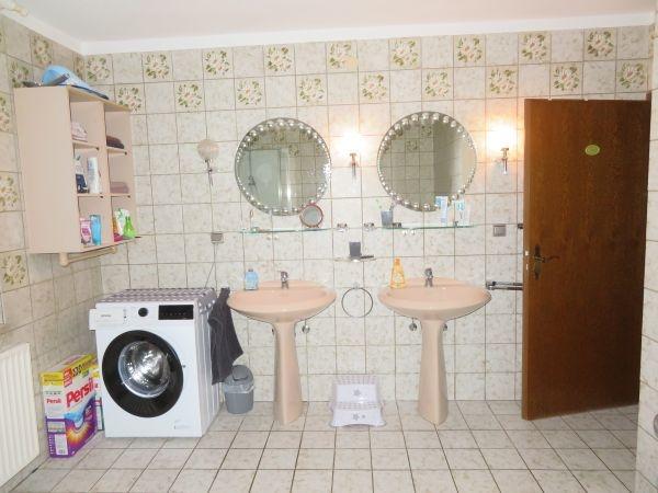 Erdgeschoßwohnung Langenhagen Engelbostel - 4.5 Zimmer, 140 m&sup2;, 1.300&euro; | Angebot:26068362