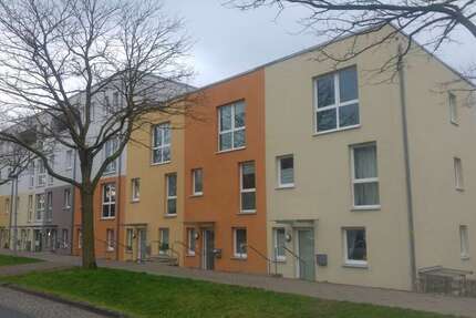 Haus zum Mieten in Hannover 1.629 € 162.35 m²