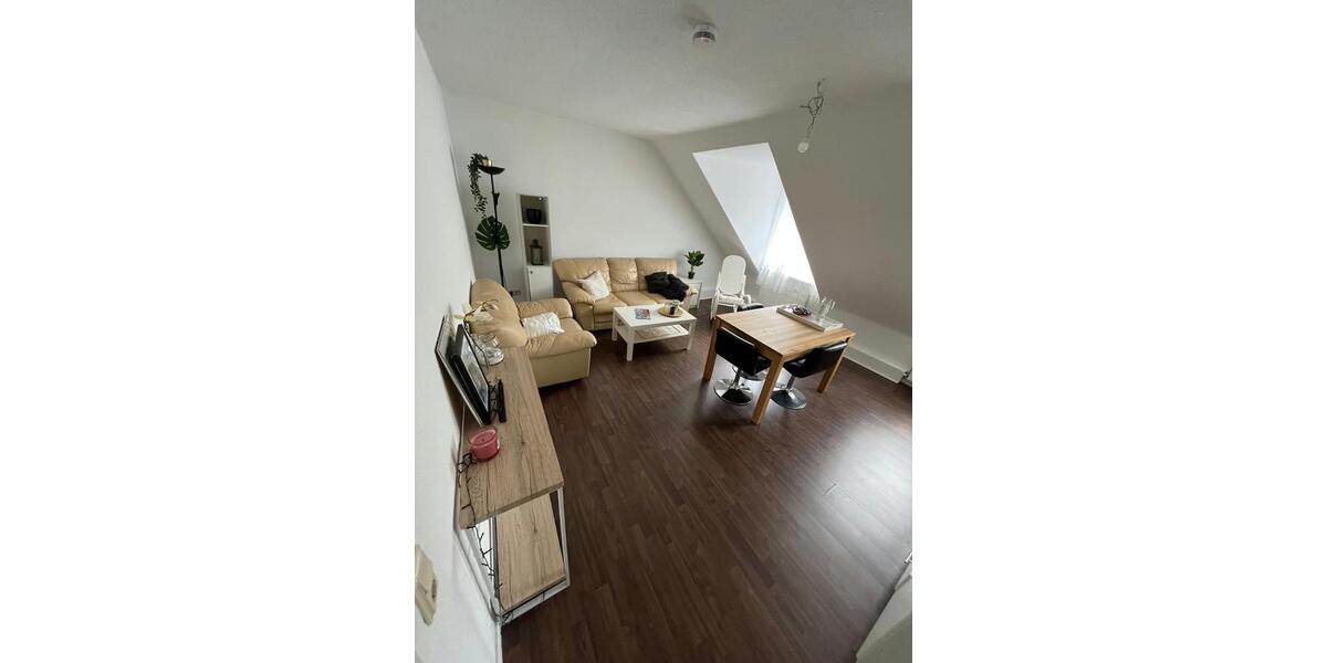 Dachgeschoßwohnung Hannover Südstadt - 2.5 Zimmer, 64 m&sup2;, 700&euro; | Angebot:27603475