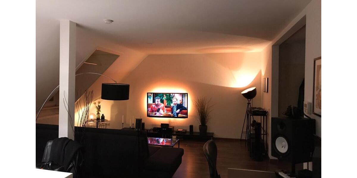 Dachgeschoßwohnung Hannover Vahrenwald-List - 2 Zimmer, 72 m&sup2;, 1.150&euro; | Angebot:25168139