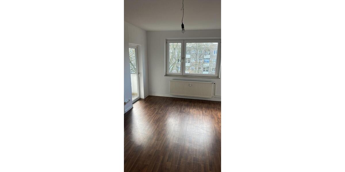 Etagenwohnung Laatzen - 3 Zimmer, 76 m&sup2;, 614&euro; | Angebot:26350986
