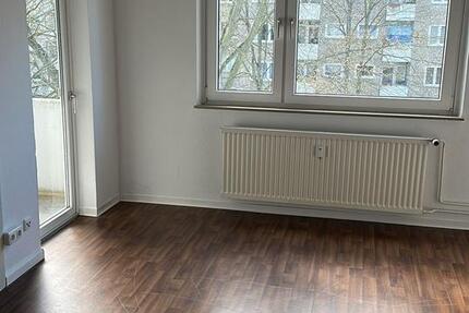 Wohnung Laatzen - 3 Zimmer, 76 m&sup2;, 614&euro; | Angebot:26350986