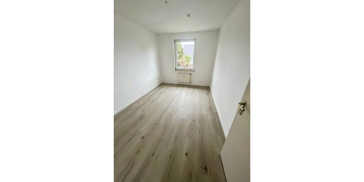 Etagenwohnung Ronnenberg - 3 Zimmer, 76 m&sup2;, 699&euro; | Angebot:25739881