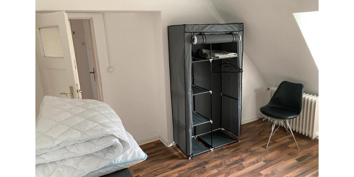 Dachgeschoßwohnung Hannover Herrenhausen-Stöcken - 3 Zimmer, 56 m&sup2;, 880&euro; | Angebot:25505802