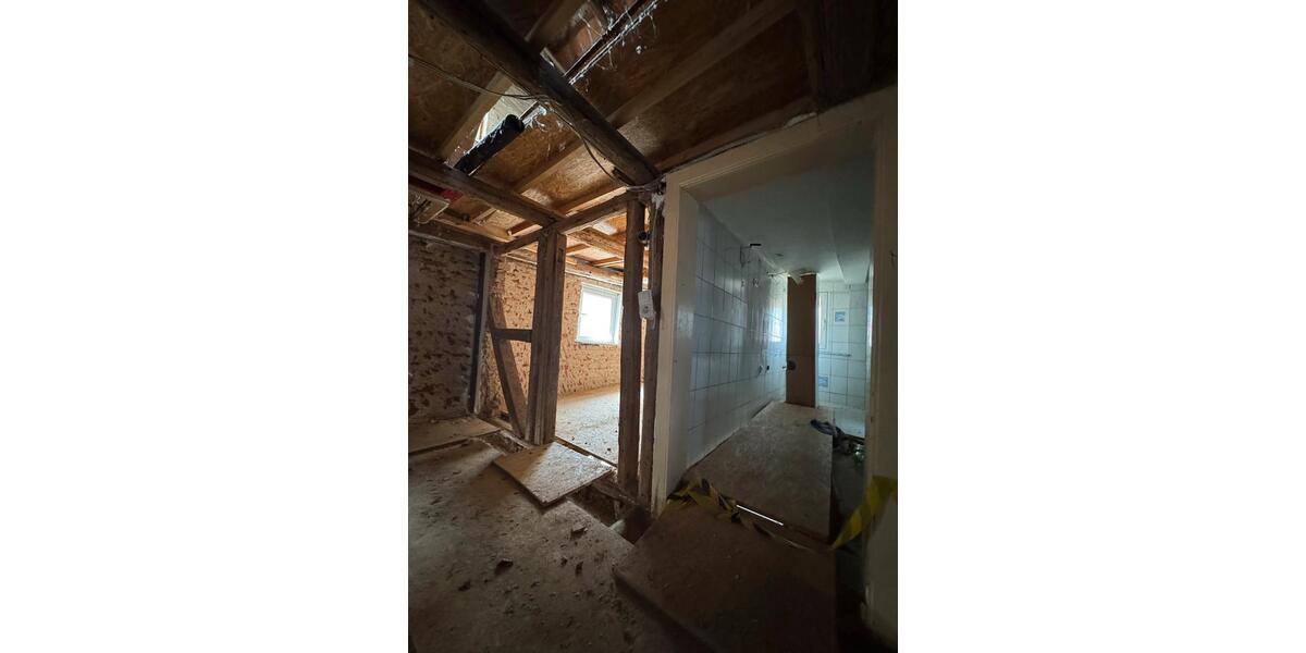 Einfamilienhaus Nordstemmen - 8 Zimmer, 1.000 m&sup2;, 129.000&euro; | Angebot:26475135