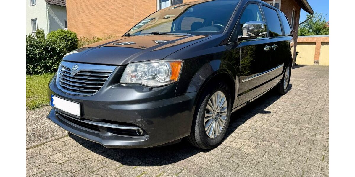 Lancia Voyager 247.000 km 8.489 &euro; Harsum 31177