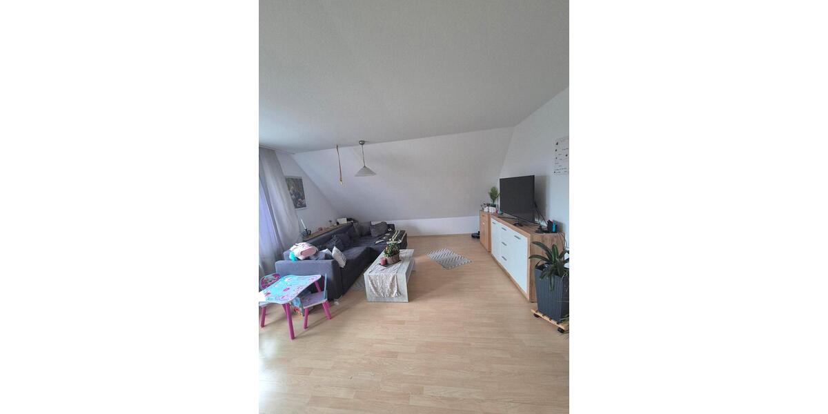 Dachgeschoßwohnung Neustadt am Rübenberge - 4 Zimmer, 93 m&sup2;, 697&euro; | Angebot:25172488