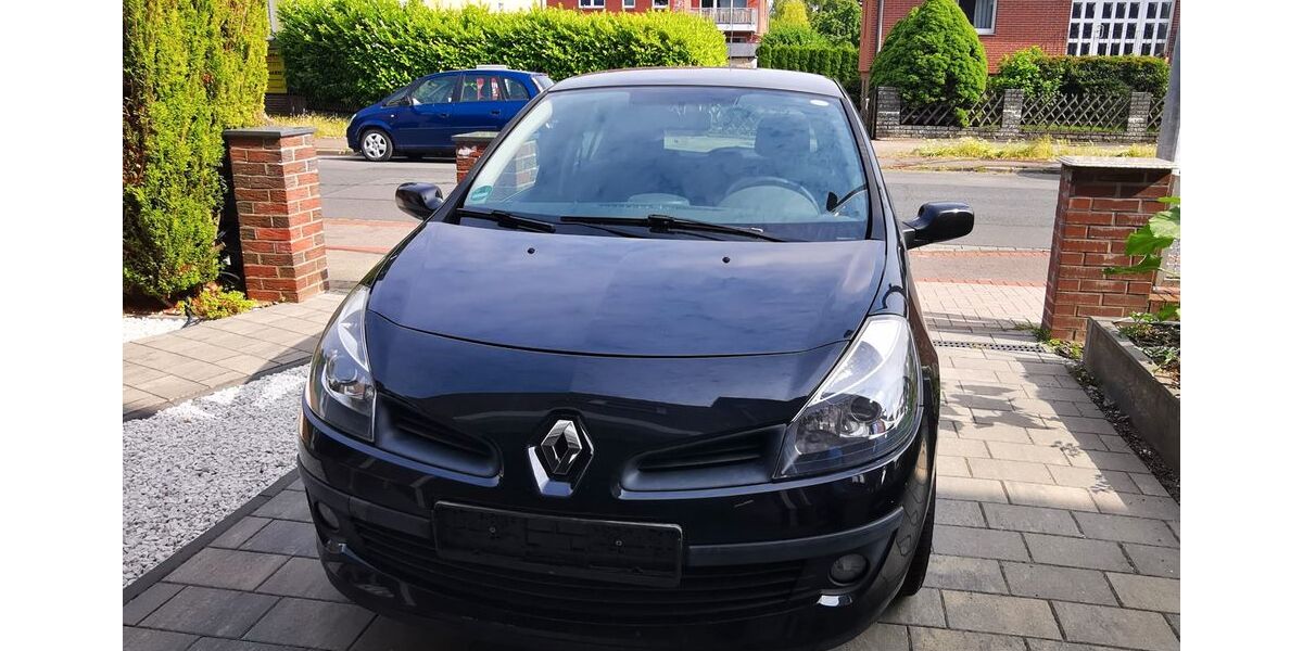 Renault Clio 194.000 km 2.199 &euro; Hannover 30419