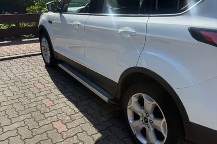 Ford Kuga 108.000 km 10.200 &euro; Laatzen 30880