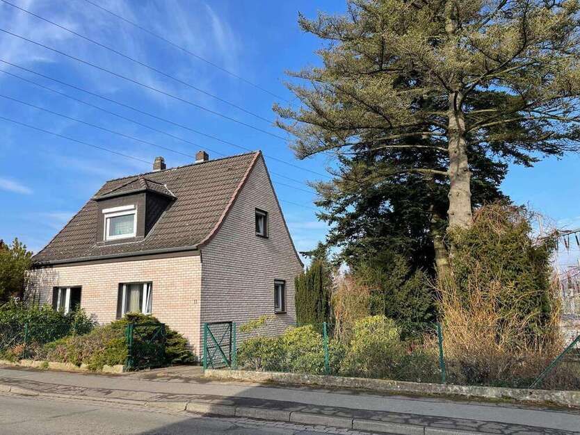 Haus zum Kaufen in Laatzen 279.900 € 96.3 m²