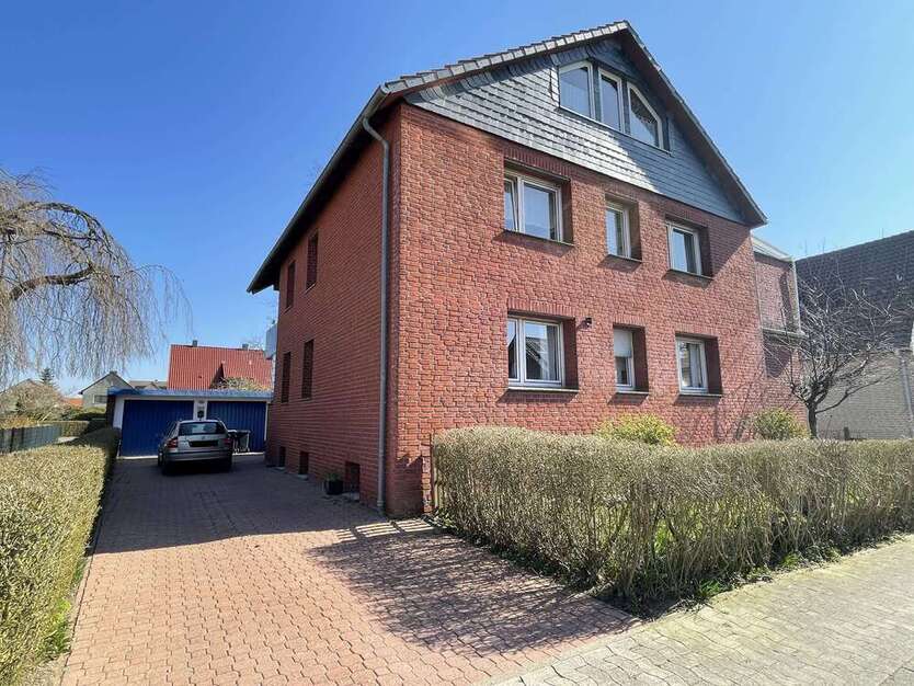 Haus zum Kaufen in Wunstorf 399.999 € 174.42 m²