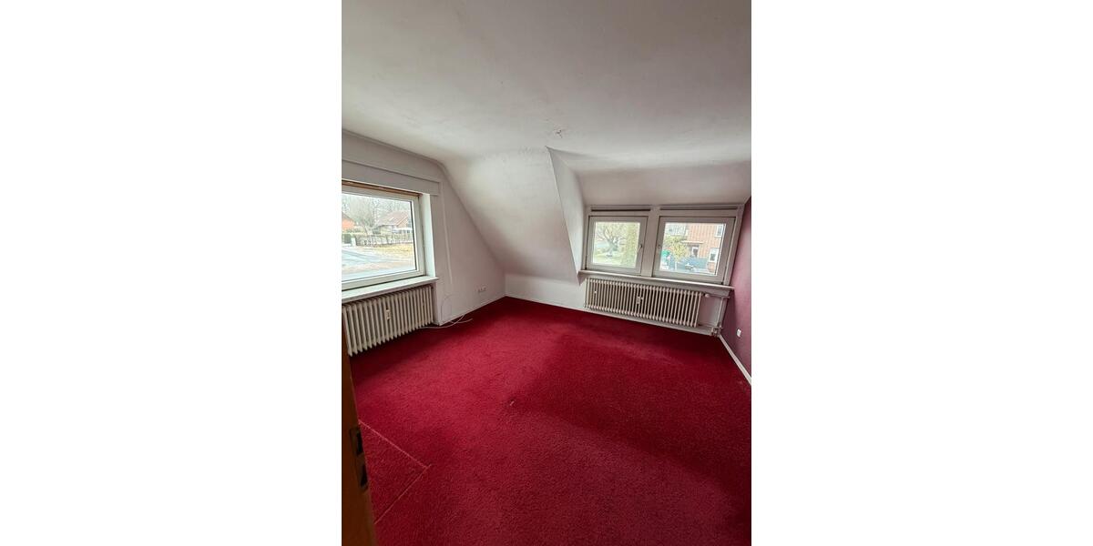 Dachgeschoßwohnung Neustadt am Rübenberge - 3 Zimmer, 96 m&sup2;, 960&euro; | Angebot:26041141