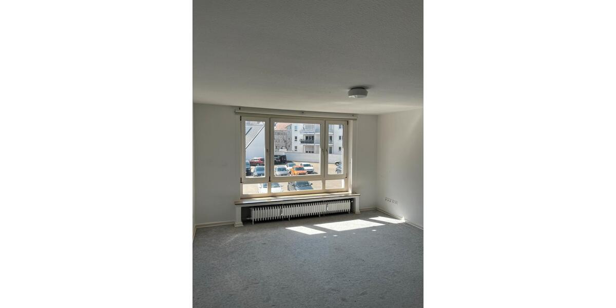 Dachgeschoßwohnung Hildesheim - 1 Zimmer, 27 m&sup2;, 240&euro; | Angebot:26163528