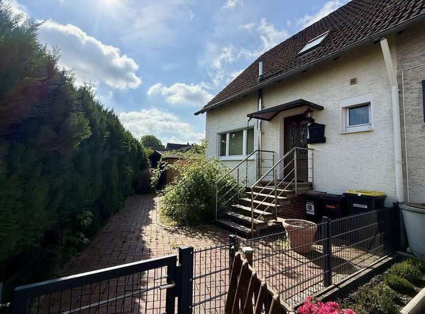 Haus zum Kaufen in Burgwedel Wettmar 299.000 € 101 m²