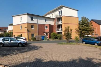 1 Pkw-Stellplatz, beim Helios-Klinikum um die Ecke zimmer