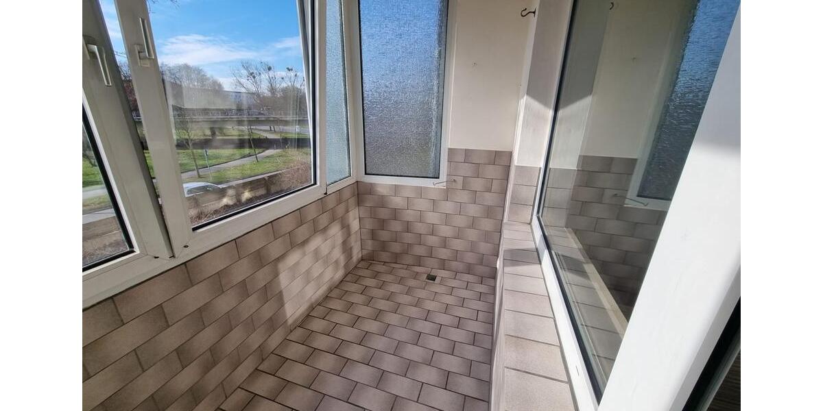 Attraktive 2-Zimmer-Wohnung mit Balkon in zentraler Lage 2 zimmer