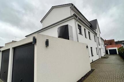 Garagen / Stellplätze Seelze - 100&euro; | Angebot:25325146