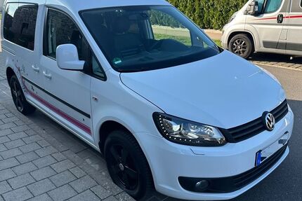 VW Caddy 141.742 km 8.990 &euro; Langenhagen 30855
